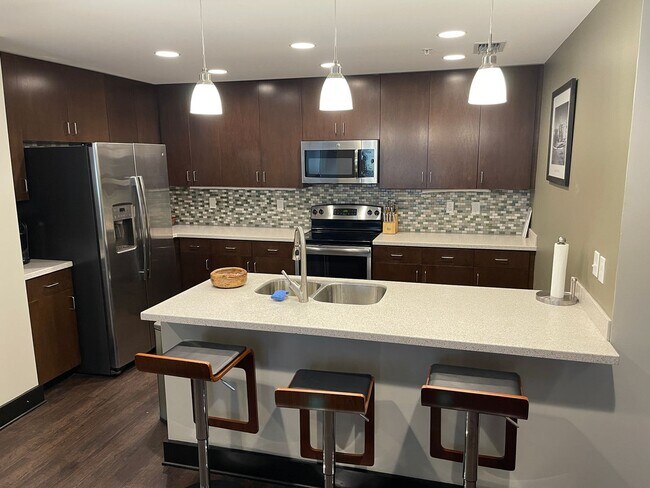 Photo - Beautiful Downtown Condo!