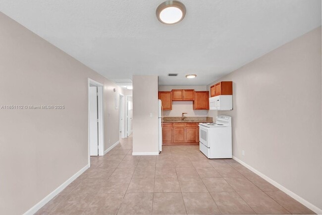 Photo - 2610 Riverland Dr Unit 1-2