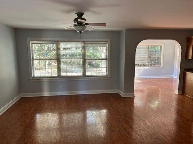 Photo - 268 Ceasar Pl