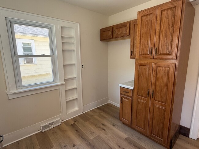 Photo - 1128 Maginn Ct