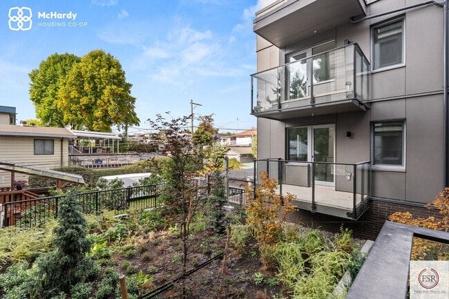 Building Photo - 5085 Mchardy St