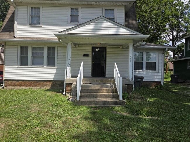 Photo - 3711 N Gladstone Ave House