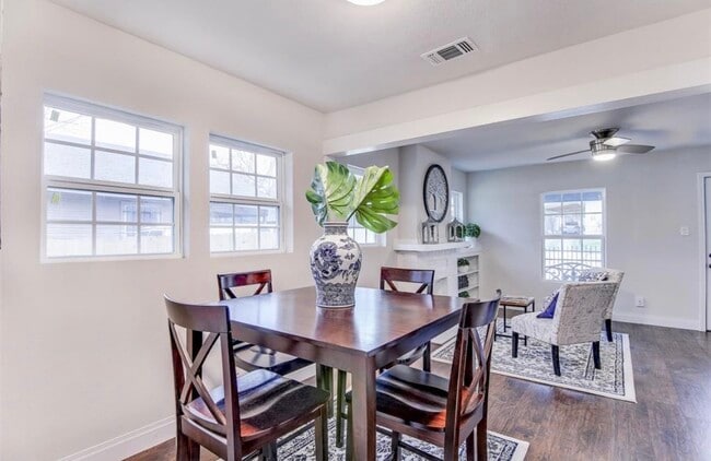 Photo - 2832 Avenue I