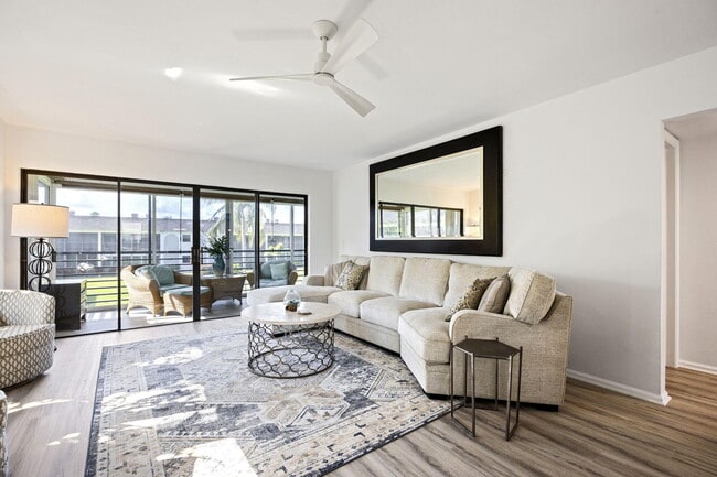 Photo - 755 Saturn St Unit F201