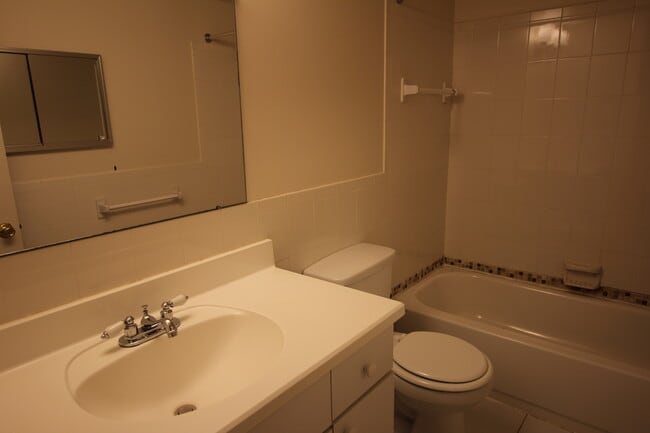 Bathroom - 227 Twelve Mile Rd Unit #12