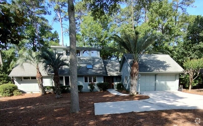 Building Photo - MOSS CREEK - Fairlawn Ct. Rental