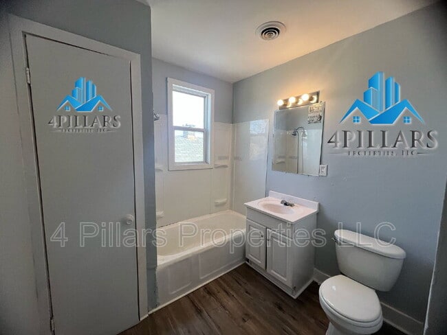 Photo - 1120 W 150th St Unit 2R