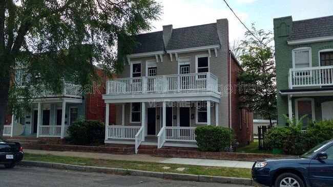 Photo - 617 N 32nd St Unidad Apartment B