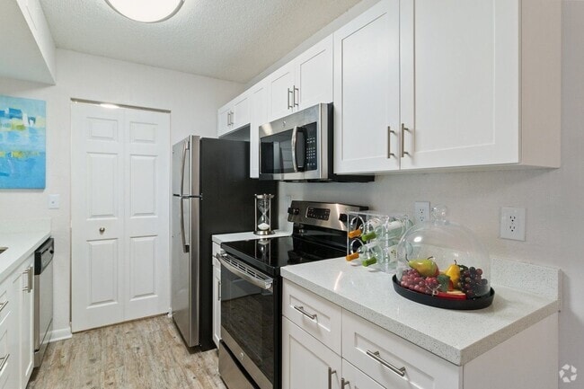 Building Photo - Solara At Wellington Rental