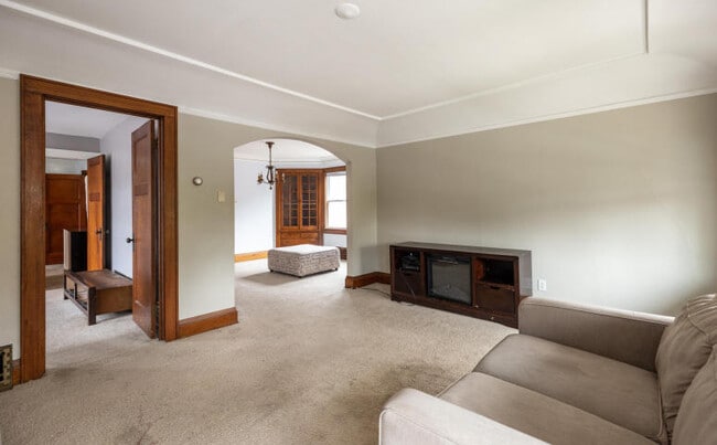 Photo - 2664 N 61st St