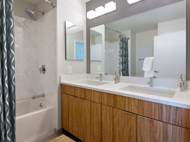 Bathroom - Avalon North Station