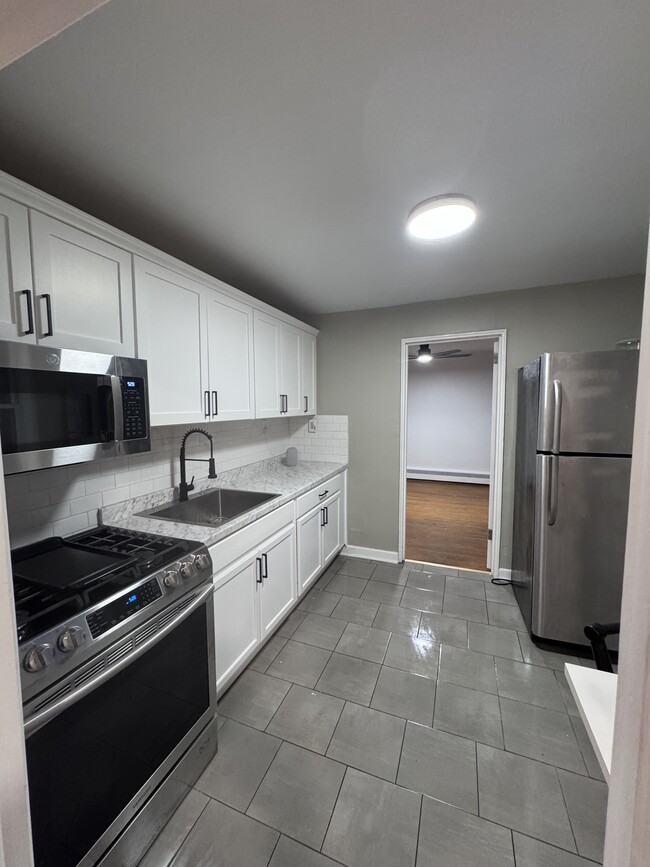 Photo - 330 Magee Ave Unidad 2