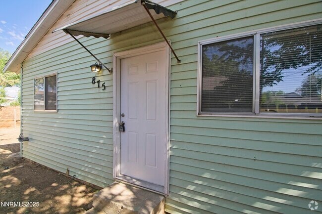 Building Photo - 875 G St Rental