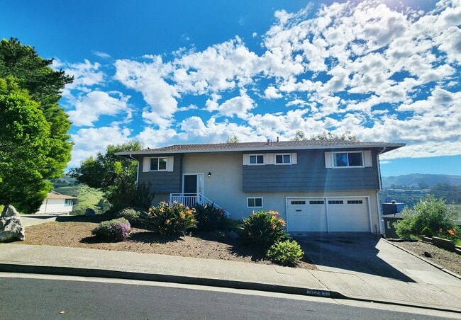 Building Photo - 3 bedroom 3 bathroom hillside Pacifica home with serene views