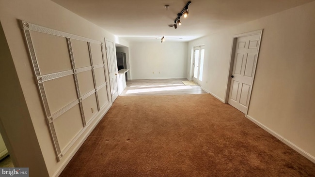 Building Photo - "Charming 2-Bedroom Retreat in Bowie with Spacious 1,514 Sq Ft!"