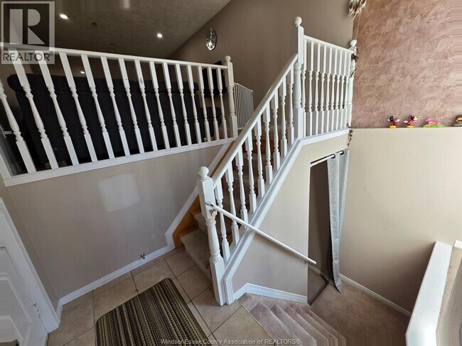 Photo - 1682 Fieldcrest Ln