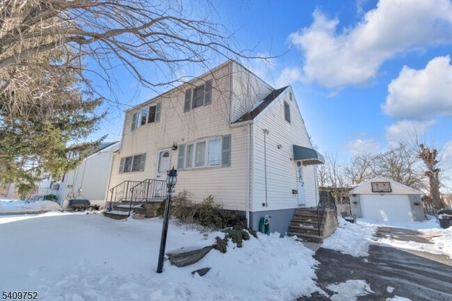 Photo - 2604 Parkway Ave