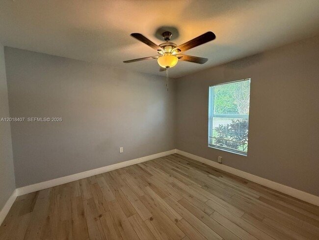 Photo - 4393 Davis Rd