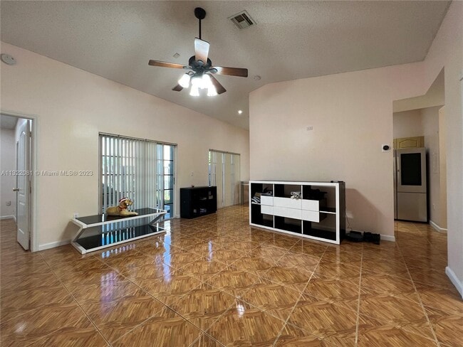 Photo - 21250 NE 9th Ct