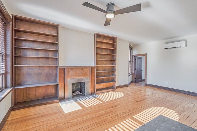 Building Photo - 1840 Monument Ave Unit Apt 8