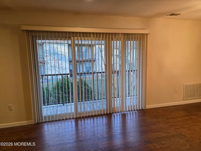 Photo - 5 Claridge Ct Unit 4