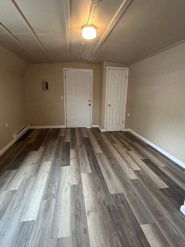 Photo - 808 W Cypress Ave