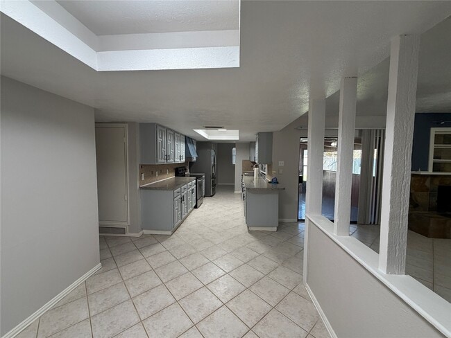 Photo - 16914 Clan MacGregor Dr