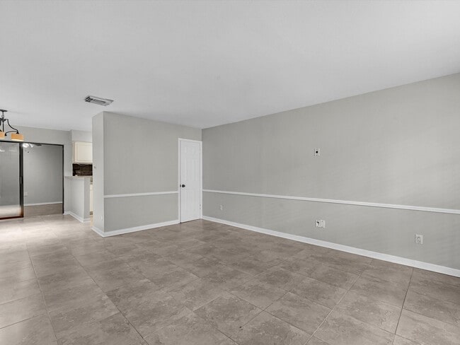 2647 Marilee Ln
