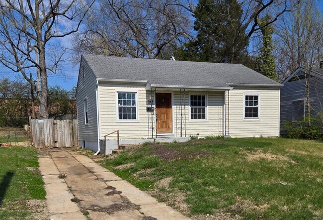 Photo - 141 Cameron Rd House