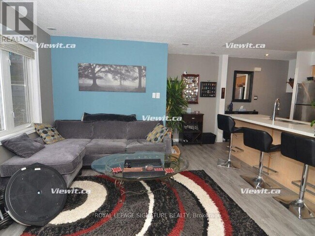 Photo - 12 Sudbury St
