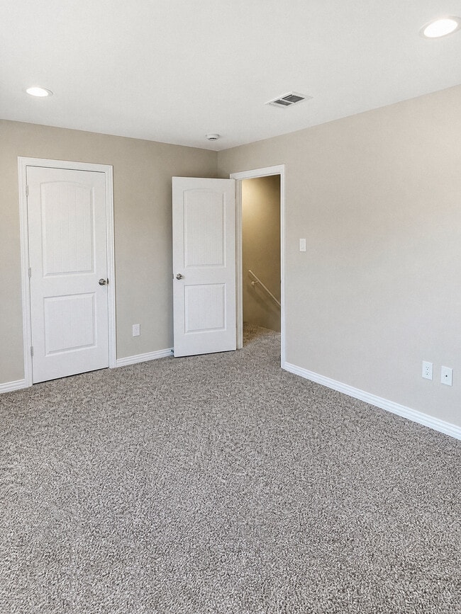 2016 Paisley Dr