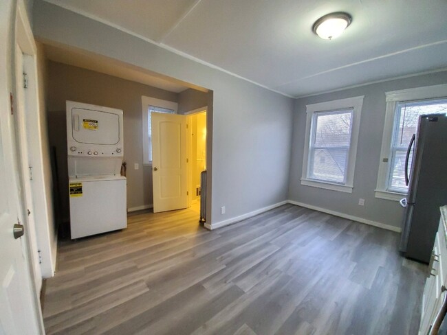 15 Bellevue Ave