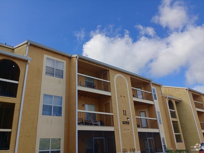 Building Photo - **For Sale** Images Circle Unit 5255 Images Circle 207 Rental