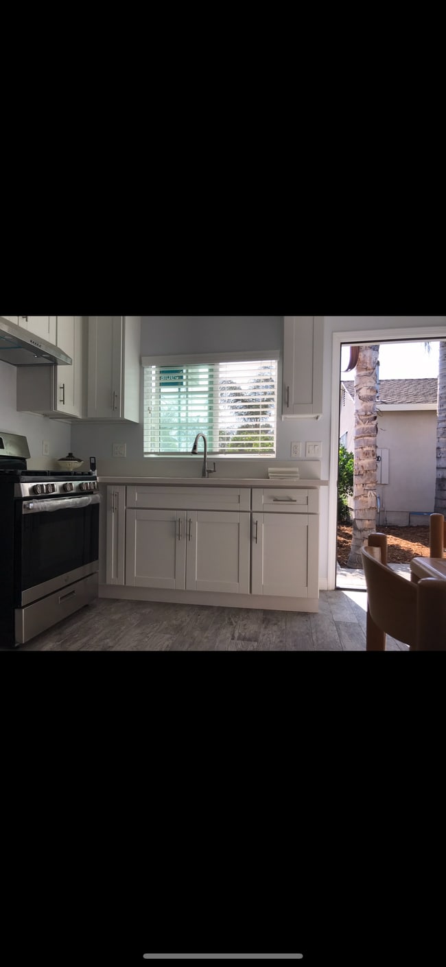 Photo - 438 Sycamore Ave