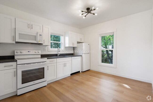 Building Photo - 2024-SAMSON Unit #2 Rental
