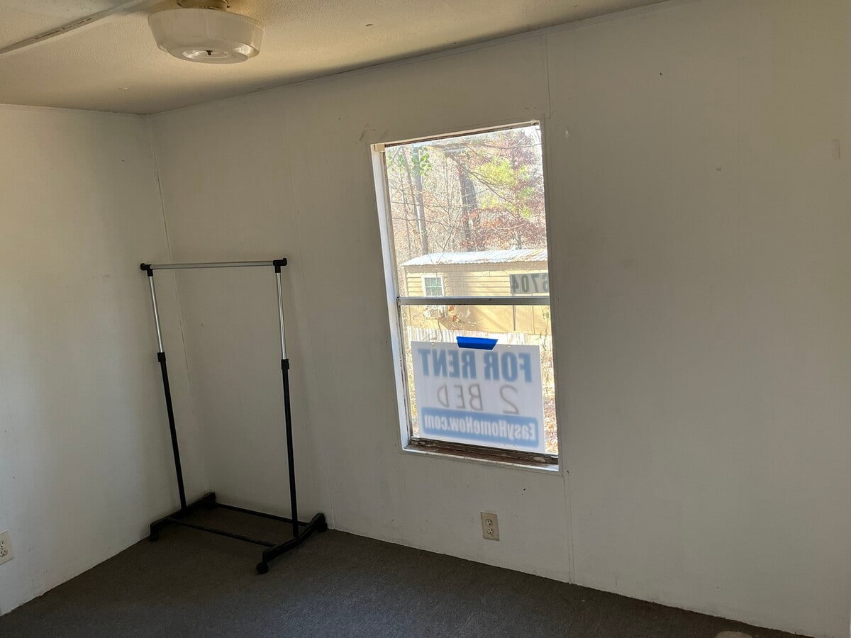 Photo - 6704 Skyview Dr SE