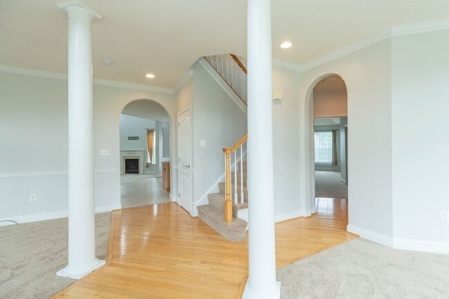 Photo - 5 Bed, 3.5 Bath, Single Family Home in Martinsburg, WV