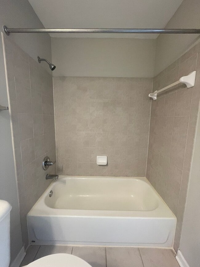 Photo - 07-211 Markey Unit 07-211 - B