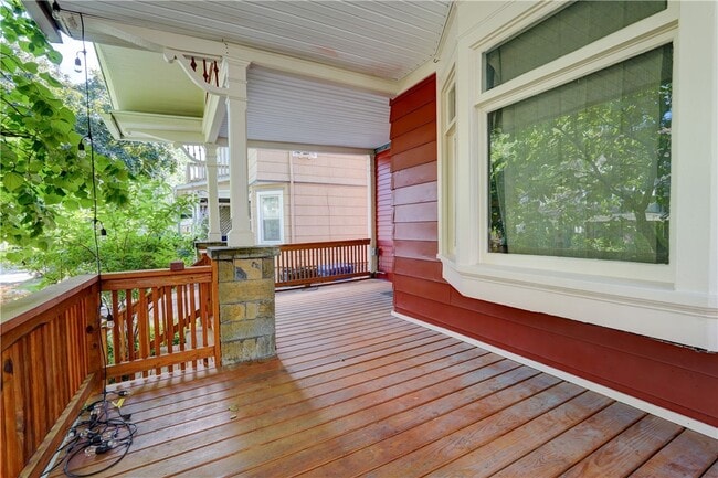 Photo - 47 Amherst St