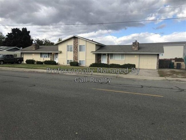 Photo - 14727 E 4th Ave Rental