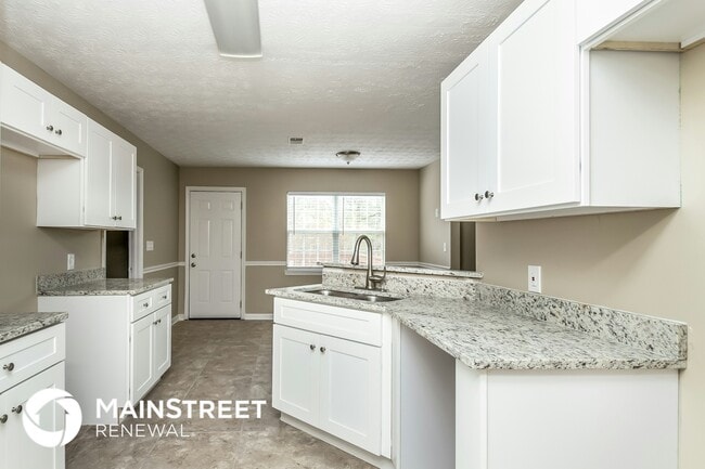 Photo - 900 Vernon Dr