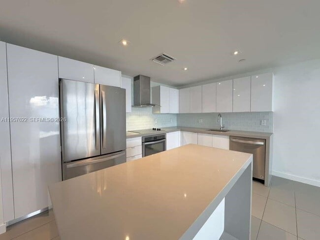 Photo - 1600 NE 1st Ave Unidad 3418