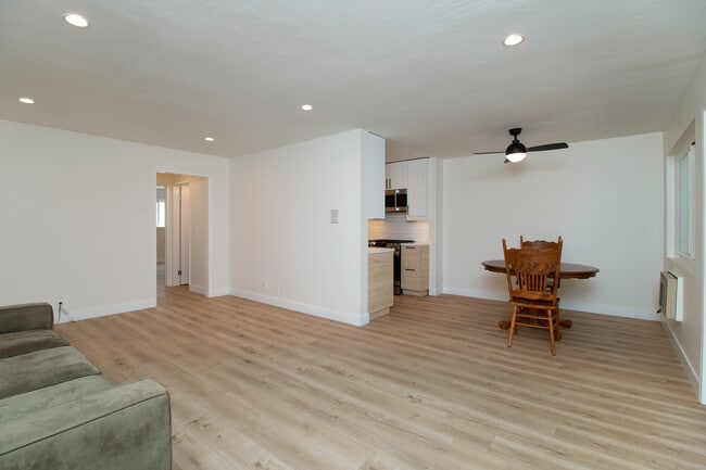 Building Photo - 3637 Glendon Ave Rental