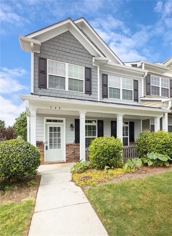 Photo - 544 Georgia Way