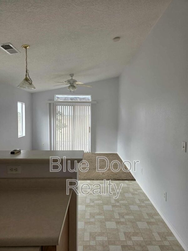 Photo - 6244 Vaughn Dr NE