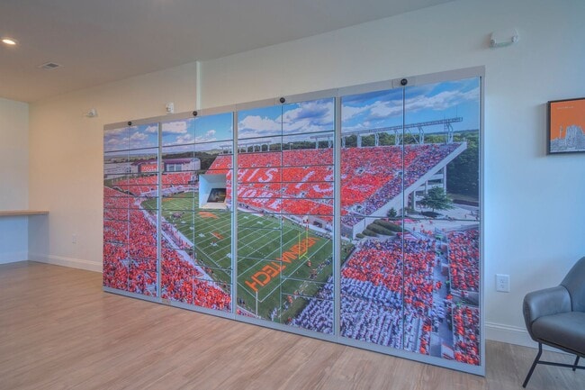 Photo - Fourteen35 Apartments