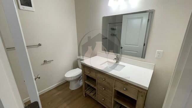 Photo - Willamina Duplex Unidad #A