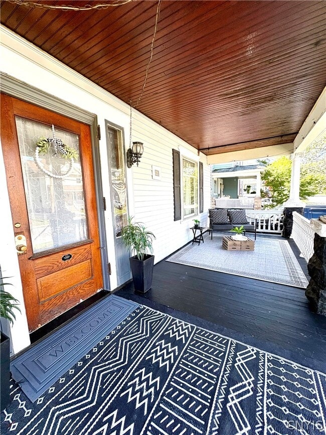 142 Curtis Pl