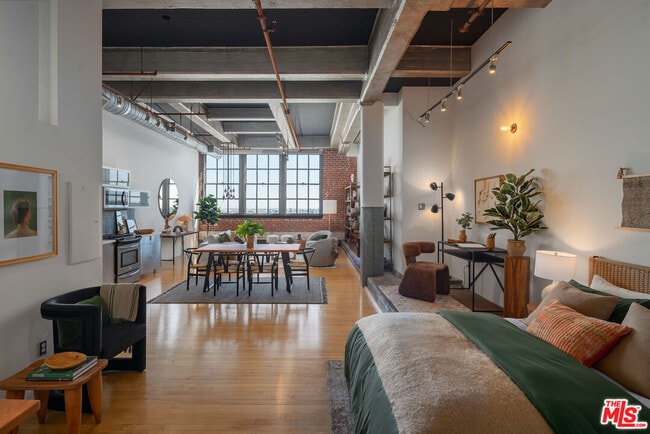 Photo - 1850 Industrial St Condo Unit 510