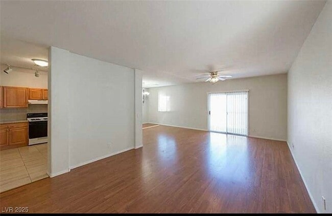 Building Photo - 9332 Golden Grape Ct Rental